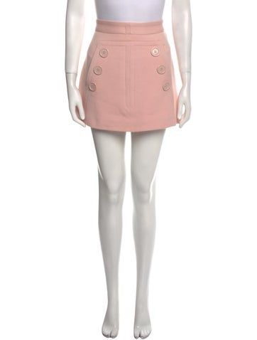 Marc Jacobs Wool SkirtPinkSlit PocketsZip & Button ClosureFit:Skirts by Marc Jacobs typically fit true to size. High Waist Pink Skirt For Work, Pink High Waist Skirt For Work, Chic Spring Skirt With Snap Buttons, Pink High Waist Skirt For Workwear, Fitted Mini Skirt With Snap Buttons, Spring Skort With Buttons, Chic Buttoned Mini Skirt For Spring, Chic Buttoned Skort For Spring, Pink Lined Skirt For Workwear