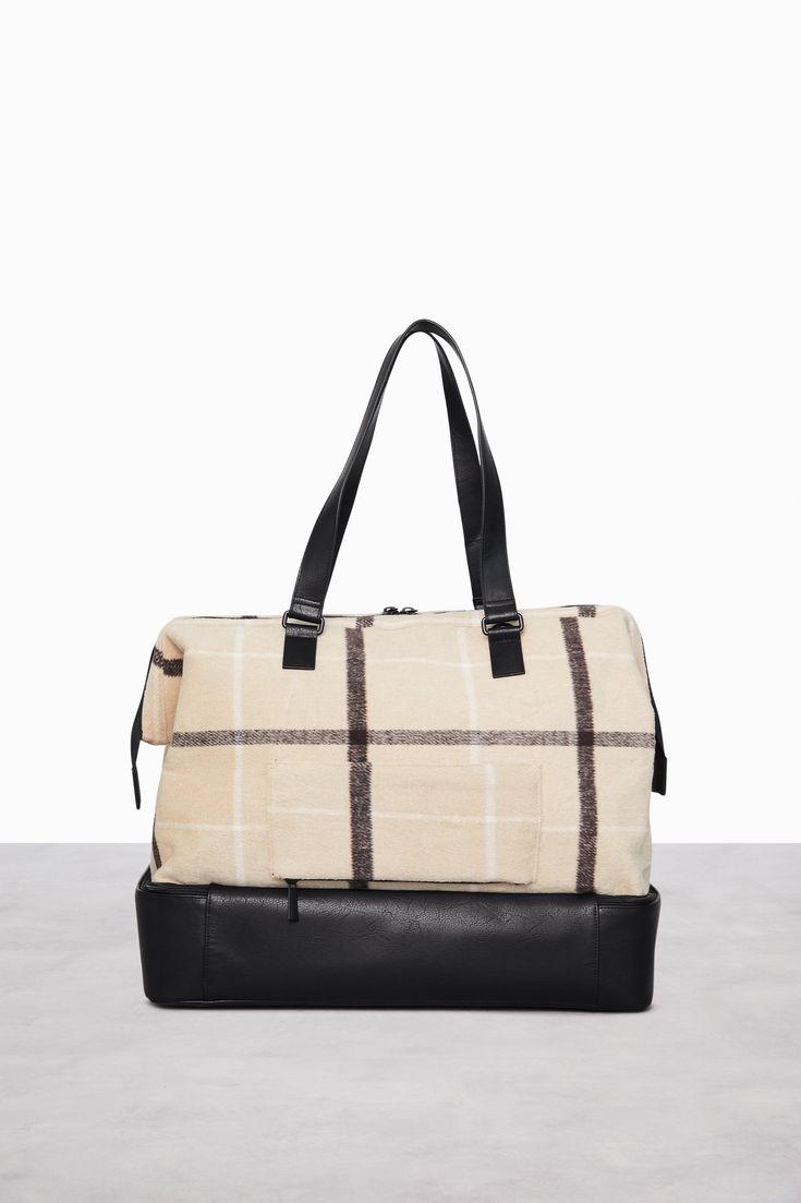 Béis 'The Weekender' in Plaid - Plaid Travel Bag For The Weekend Practical Rectangular Weekender Bag For On-the-go, Beige Weekender Bag For On-the-go, Practical Everyday Rectangular Luggage, Canvas Travel Bag With Top Carry Handle, Modern Weekender Bag With Top Carry Handle For Trips, Practical Tote Travel Bag With Removable Pouch, Tote Shoulder Bag With Luggage Sleeve For Weekend Trips, Functional Weekender Tote Bag With Leather Handles, Tote Gym Bag With Luggage Sleeve For Daily Use