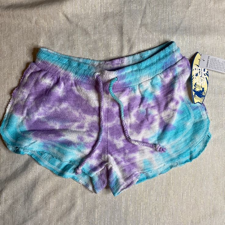 Garment Dye Women’s Shorts Pop Surf Multi Color Size S #637 Please Look At The Pictures The Pictures Are Not Professional Pictures Please See Listed Pictures For Full Details. Sold As Is. Comes As Is With What You See Pictures. What You See In The Picture Is What You Will Get. Reasonable Offers Are Always Welcome! Bundle And Save On Shipping. All Items Will Be Shipped Out Within 1 Business Day After Payment Is Cleared Between Monday To Friday. We Do Not Ship During Weekend And Holidays. Comfortable Blue Beach Shorts, Purple Beachwear Shorts For Beach, Purple Beachwear Shorts For The Beach, Purple Summer Shorts For Beach Season, Summer Beach Shorts In Purple, Purple Summer Shorts For Vacation, Purple Beachwear Shorts For Beach Season, Lavender Summer Bottoms For Vacation, Purple Summer Beach Shorts