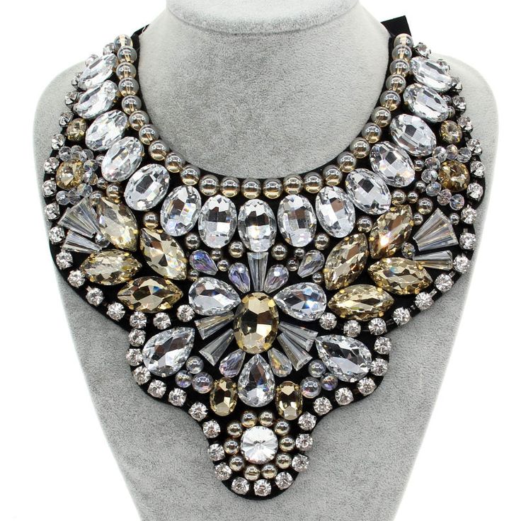 Glamorous Gold Crystal Necklaces For Parties, Gold Crystal Necklace With Jewels For Parties, Costume Jewelry Crystal Choker For Parties, Crystal Rhinestone Necklaces For Parties, Gold Rhinestone Choker For Party, Gold Rhinestone Necklaces For Party, Crystal Necklaces With Rhinestones For Parties, Party Necklaces With Crystal And Rhinestones, Party Rhinestone Bling Necklace