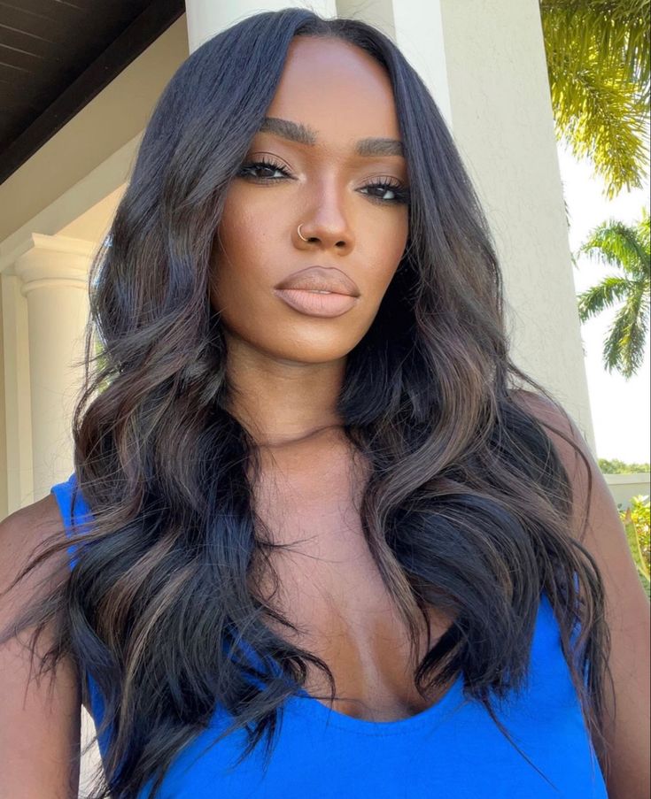 Black And Brown Ombre Hair Black Women, Lowlights Black Women, Black Sew In With Brown Highlights, Chocolate Brown Hair With Highlights Black Woman, Black Hair On Brown Skin, Dark Brown Hair On Black Women, 16inch Sew In Weave, Curly Hair Lowlights, Balayage Hair Black Women