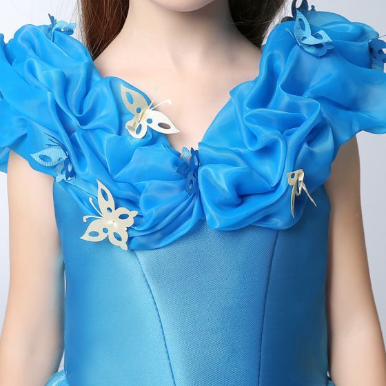 Chic Beautiful Church Wedding, Blue Ball Gown, Pool Dress, Blue Ball Gowns, Pool Blue, Blue Ball, Church Wedding, Flower Applique, Wedding Party Dresses