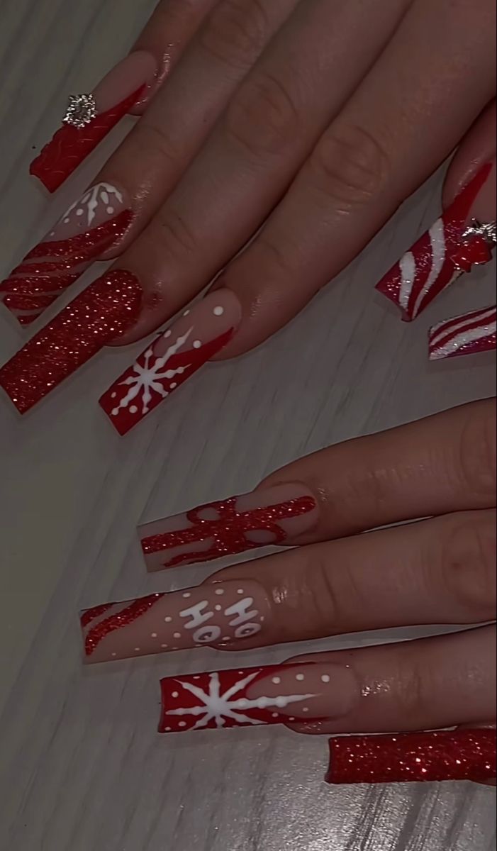 Christmas Nail Designs Acrylic, Concert Nails, Red Christmas Nails, Gold Glitter Nails, Long Acrylic Nail Designs, Classy Nail Designs, Winter Nails Acrylic, Stylish Nails Designs, Nails Now