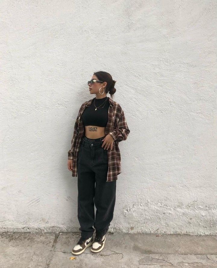 Fashion Outfits Baggy, Chola Fits, Chola Outfit, Chicana Style Outfits, Baggy Clothes Aesthetic, Look Hip Hop, Outfits Latina, Chola Style, Estilo Cholo