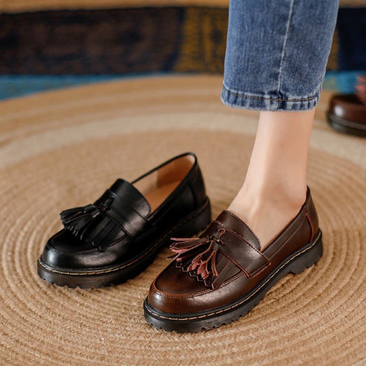 Gender: Women Item Type: Shoes Main Material: Cow Leather Style: Casual, Classic, Retro Season: Spring, Autumn Heel Type: Flat Upper Material: Cowhide Outsole Material: Rubber Heel Height: Low Heel (1-3 cm) Color: Black, Brown Size: 35,36,37,38,39,40 Size Length cm inch 35 22.5 8.86  36 23 9.06  37 23.5 9.25  38 24 9.4 Brown Oxfords With Tassels And Round Toe, Brown Tassel Loafers With Round Toe, Fall Office Tassel Loafers With Brogue Detailing, Casual Tassel Loafers For Fall, Casual Flat Tassel Loafers For Fall, Platform Loafers With Brogue Detailing For Fall, Flat Platform Loafers With Brogue Detailing For Fall, Fall Platform Loafers With Brogue Detailing, Leather Oxfords With Tassels And Round Toe