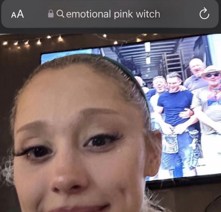 Ariana Grande Meme, Pink Witch, Ariana Instagram, All My Loving, Ariana Grande Album, Blonde Moments, Cute Outfits With Jeans, Ariana Grande Photos, Forever Girl