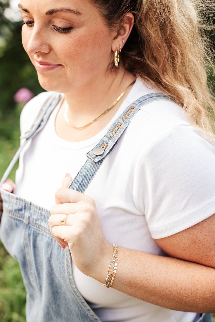 How obsessed are we with this adorable jean romper?! We're in love!!!! Medium washed- relaxed fit - 100% cotton - Non stretch - Pocket front detail - Button shoulder Model is wearing a size XL and is 5'8 Medium Wash Summer Overalls For Everyday, Summer Everyday Medium Wash Overalls, Everyday Summer Medium Wash Overalls, Summer Denim Jumpsuit For Everyday, Denim Overalls For Summer, Everyday Summer Denim Overalls, Everyday Medium Wash Denim Jumpsuit, Trendy Denim Overall Jumpsuit For Everyday, Trendy Denim Overall Jumpsuit