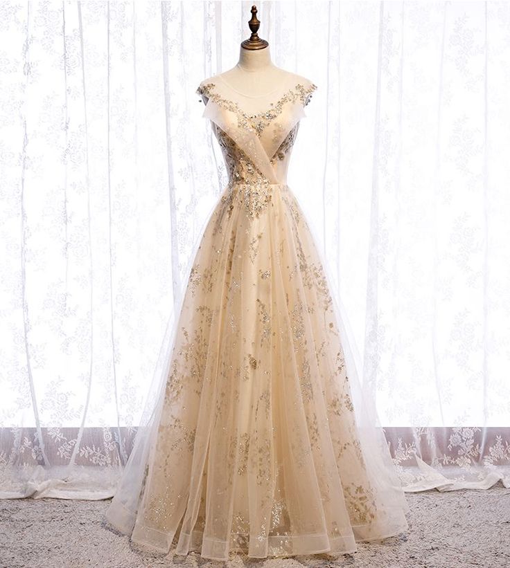 Gown Pictures, Gold Evening Dresses, Prom Dresses Elegant, Gold Prom Dresses, Banquet Dresses, Sequin Party Dress, Color Champagne, Dresses Elegant, Gold Sequins