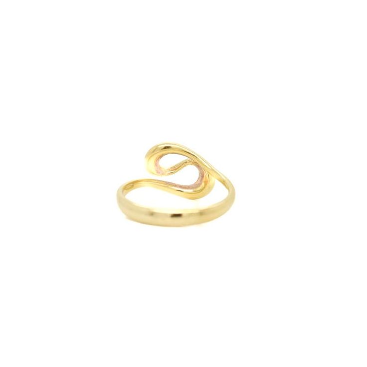 A fine Tiffany & Co. ring.  In 18 karat yellow gold.  Designed by Elsa Peretti.  Entitled 'Open Wave'.  Simply a wonderful ring from Tiffany!  Date: 20th Century  Overall Condition: It is in overall good, as-pictured, used estate condition with some fine & light surface scratches and other signs of expected light wear consistent with age.  Fineness: Marked 750 for gold fineness.   Marks: Marked to the shank Tiffany & Co. / Peretti / 750 / © / Spain  Ring Size: ca. 5 1/2  Measurements: Height: ca. 21mm Width: ca. 19mm Depth: ca. 10mm  Weight: ca. 3.1 g  Please see our other related items. Oval Gold-plated Rings Hallmarked, Oval Gold Plated Rings Hallmarked, Modern Yellow Gold Bypass Ring With Brilliant Cut, Fine Jewelry Gold-plated Rings Stamped 14k, Luxury Yellow Gold Bypass Ring For Anniversary, Gold Open Band Dome Ring For Formal Occasions, Yellow Gold Dome Ring With Brilliant Cut, Elegant Yellow Gold Engraved Toe Ring, 14k Yellow Gold Toe Ring