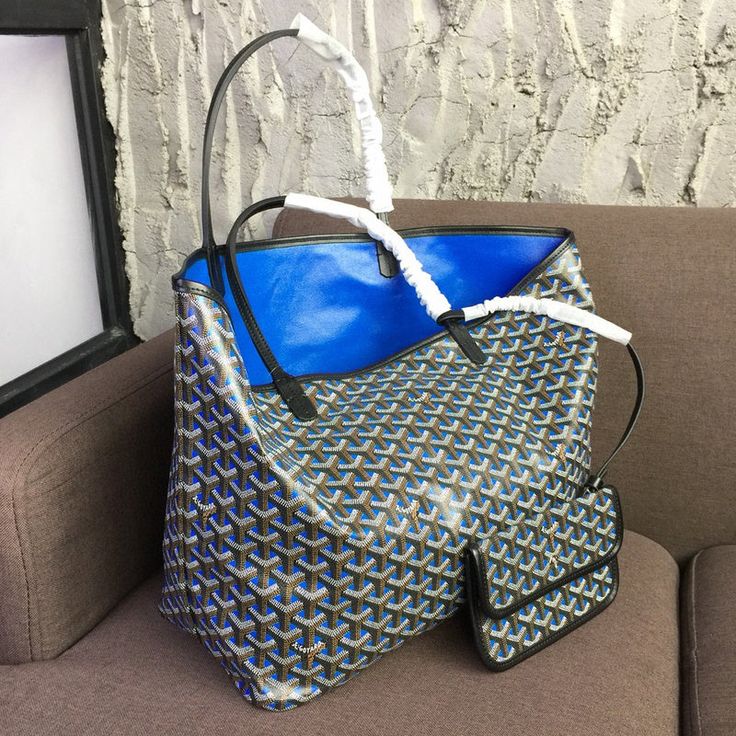 Charm - GOD Bags - 257 A+ Excellent Quality; Contact us if you've any questions in your mind. Goyard Bag, Evening Clutch Bag, Tote Backpack, Satchel Bags, Evening Bags, Mini Bag, Luxury Bags, Contact Us, Fashion Bags