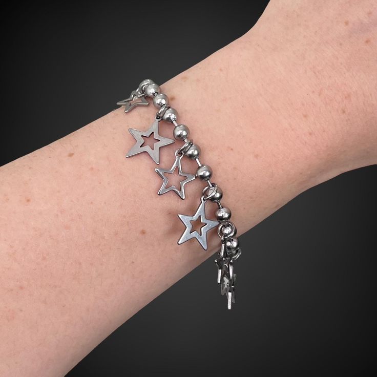 Star bracelet Grunge Bracelets, Star Grunge, Jewelry Grunge, Bracelet Y2k, Ball Chain Bracelet, Grunge Jewelry, Star Bracelet, Gift Jewelry, Ball Chain