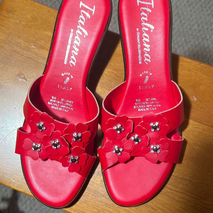 Italians By Italian Shoemakers Made In Italy. Size 9m Is Laney Authentic Upper. Nwot. Daisy Design Floral. Top Foot Strap. Red Closed Toe Sandals For Spring, Summer Slip-on Heels With Red Sole, Spring High Heel Sandals With Red Sole, High Heel Sandals With Red Sole For Spring, Red Open Heel Wedge Sandals For Spring, Spring Sandals With Red Sole And Open Heel, Red Sandals With Removable Insole For Spring, Spring Closed Toe Wedge Sandals With Red Sole, Spring Leather Heels With Red Sole