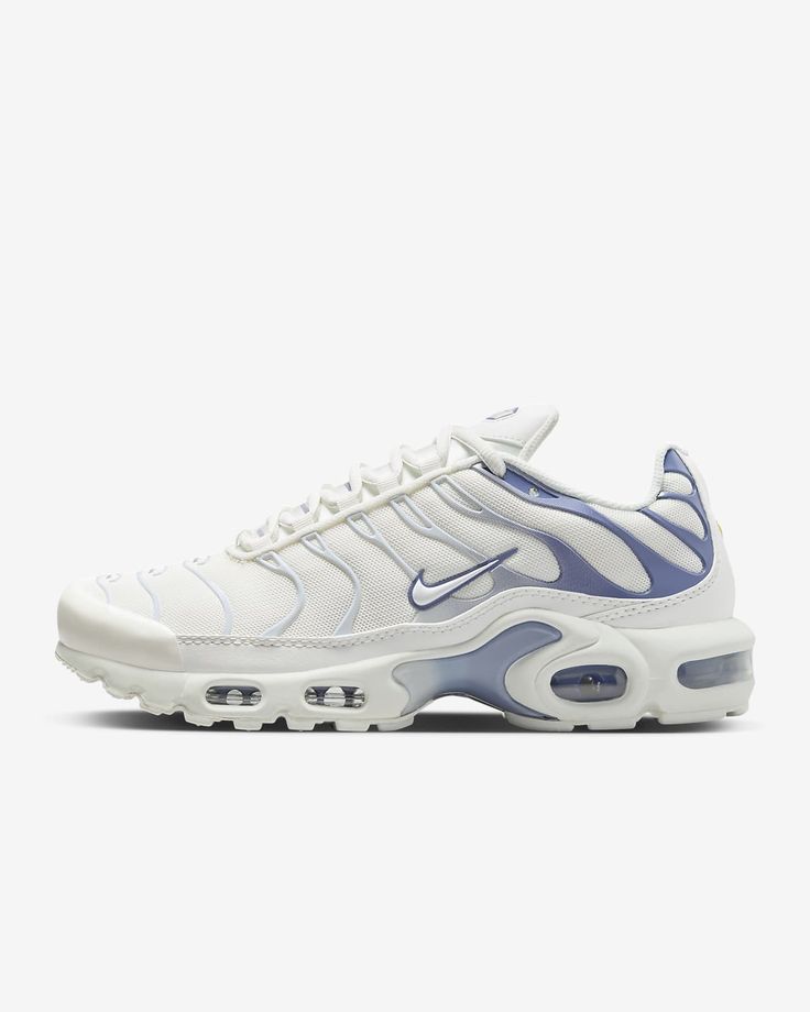 Nike Tn, Nike Air Max Tn, Nike Air Max For Women, Air Max Women, Cute Nikes, Nike Tech, Air Max Plus, Nike Air Max Plus, Swag Shoes