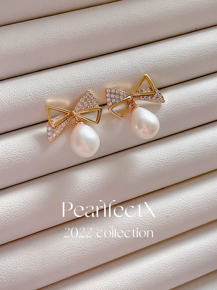 "★ You will receive 1 pair ★  ★ It will fit any casual outfit ~ Vintage style~ very old fashion~ ★ ★ \"surprise\" option: If you choose \"yes!\", you will get another NEW pair of mystery earring from me~ not in any styles from the store list~★ ★ There are 2 pearls in total. The color of the pearls is white. Each pearl is irregular and handset with love to make these beautiful earrings. ★ ★ Please note that these are natural pearls, although I try to match my pair the best I can, they might not be perfectly identical as man-made pearls. Baroque pearls have unique wrinkles. And these are beautiful quality pearls. ★ ★ Due to hygiene reasons, earrings are not returnable or exchangeable. If you have any questions about your package, I will send you a new one! ★ ★ Your custom jewelry is always m Classic Rose Gold Pearl Earrings For Parties, Classic Bow Earrings For Party, Elegant Rose Gold Earrings With Bow, Formal Bow Drop Pearl Earrings, Gold Pearl Earrings With Bow As Gift, Bow And Pearl Earrings, Bow Earrings With Pearl, Gold Pearl Earrings With Bow For Gift, Elegant Rose Gold Bow Earrings