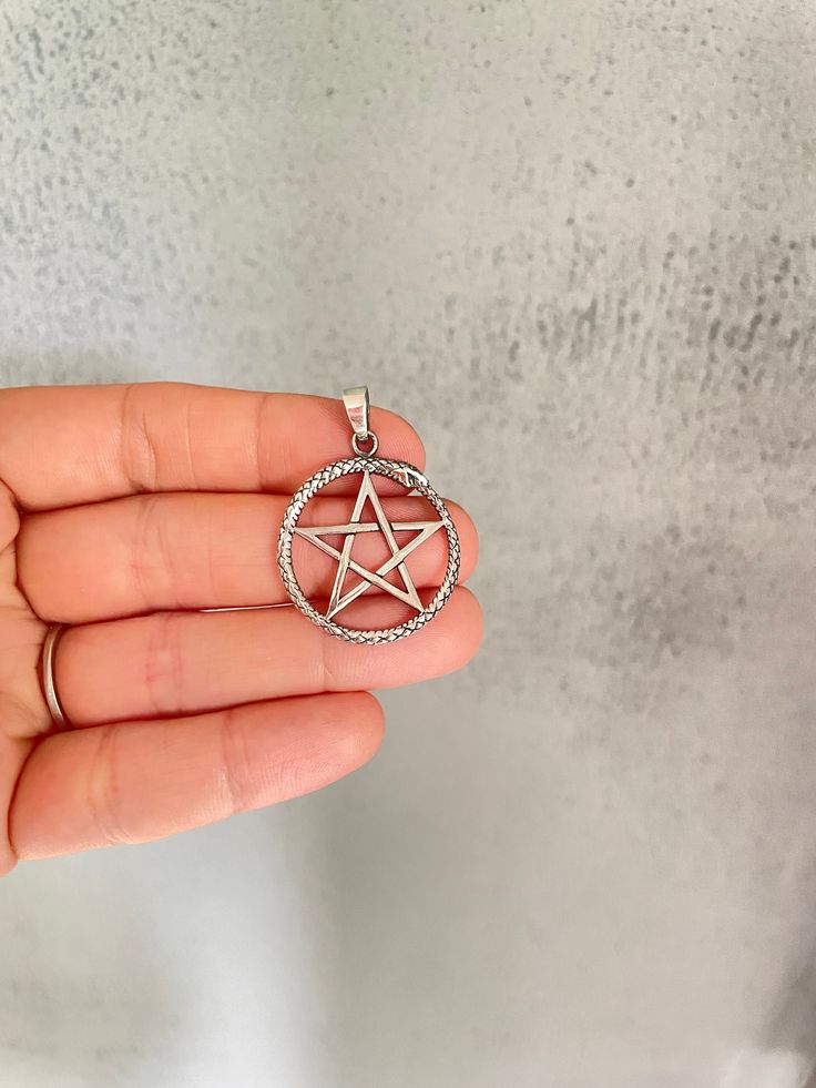 Pentacle Necklace, Wicca Jewelry, Pentagram Necklace, Pentagram Pendant, Necklace Gothic, Wiccan Jewelry, Pagan Jewelry, Cameo Necklace, Amber Necklace