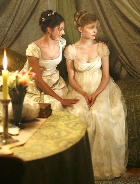 Aesthetic 1800s, Fields Aesthetic, Gold Ballgown, The Viscount Who Loved Me, Bridgerton Icons, Quinn Aesthetic, Ashley Kate, The Bridgertons, Regency Ball