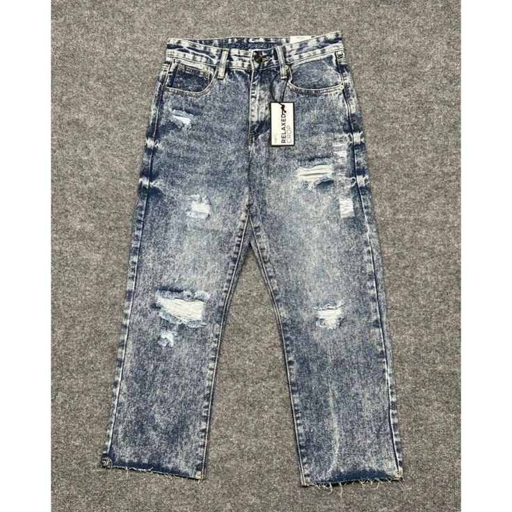 Rue21 Mens Relaxed Cropped Jeans Blue Distressed Acid Wash Denim 28x26 New Please Review All Pictures For Measurements To Ensure Proper Fit. The Inseam Measures At 24.5" And Not 26". Brand: Rue21 Size: 28 Inseam: 24.5 Style: Cropped Color: Blue Material: 100% Cotton Fit: Regular Sold As Pictured. Thanks For Looking! Please Feel Free To Offer On Multiple Items And Also Take Advantage Of Combined Shipping! Check Back Regularly As New Items Are Added Daily. Blue Jeans With Frayed Hem For Streetwear, Blue Jeans With Frayed Hem And Recycled Denim, Washed Blue Ripped Grunge Jeans, Grunge Ripped Washed Blue Jeans, Ripped Blue Recycled Denim Jeans, Relaxed Fit Blue Ripped Jeans, Blue Grunge Jeans With Five Pockets, Casual Ripped Washed Blue Jeans, Casual Ripped Dark Wash Jeans