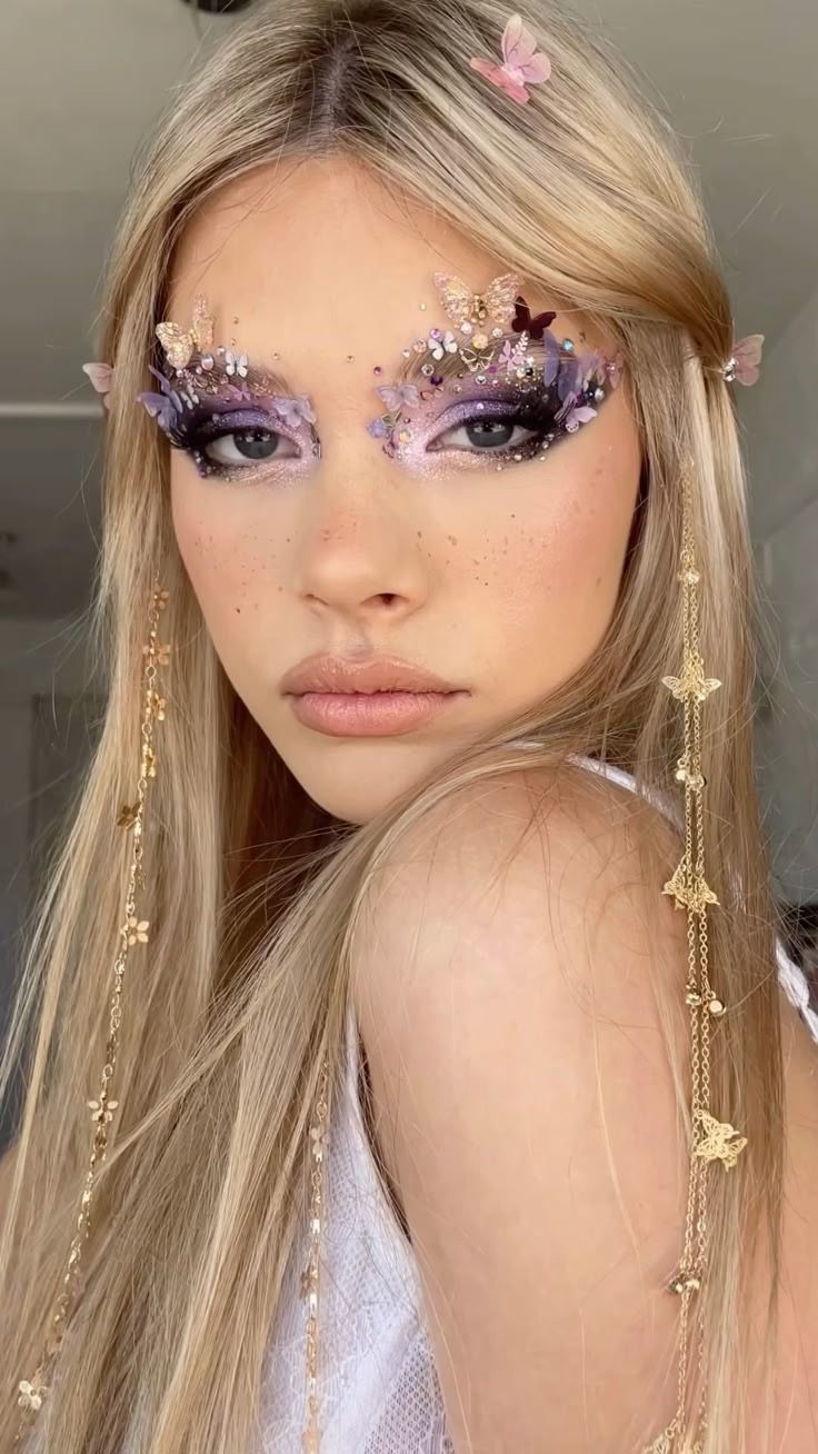 Fairy Hair And Makeup Ideas, Fairy Vibes Makeup, Ethereal Costume Halloween, Purple Fairy Makeup Halloween, Pretty Halloween Makeup Looks Fairy, Fairy Makeup Looks Halloween, Spring Fairy Makeup, Fairy Face Makeup, Autumn Fairy Makeup