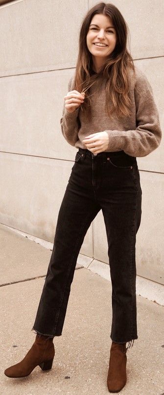 Boots Vintage Outfit, Brown Boots Outfit Ideas, Black Jeans Brown Boots, Brown Chelsea Boots Outfit, Tan Boots Outfit, Brown Ankle Boots Outfit, Ankle Boots Outfit Fall, Boots Outfit Ideas, Brown Boots Outfit