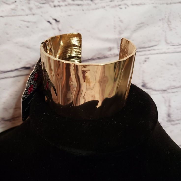 Nwt Never Worn Golden Colored Cuff Bracelet