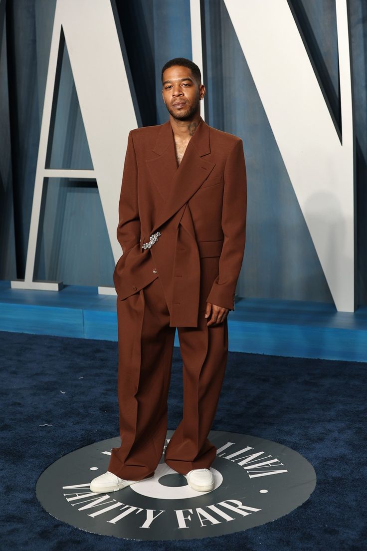 Cocktail Dress Code, Fashion Archive, Belle Silhouette, Kid Cudi, Brown Suits, Vanity Fair Oscar Party, Cocktail Attire, The Oscars, Red Carpet Looks