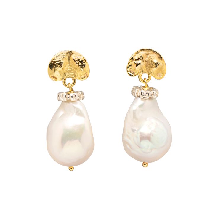 Italian 18k gold baroque pearl drop earrings Luxury Pearl Drop Dangle Earrings, Luxury Baroque Pearl Drop Jewelry, Luxury Baroque Pearl Charm Jewelry, Luxury Single Pear-shaped Earring, Luxury Briolette Pearl Earrings, Yellow Gold Baroque Pearl Earrings For Formal Occasions, Luxury Pear-shaped Pearl Drop Jewelry, Luxury Pearl Drop Pear Shaped Jewelry, Elegant Drop Earrings With High Luster