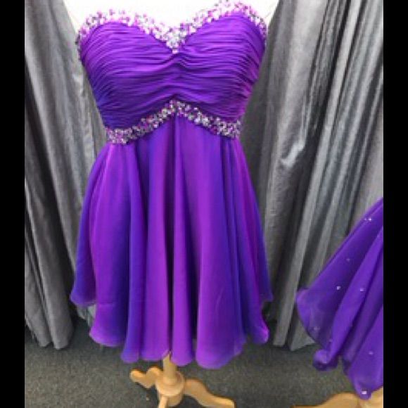 Strapless Chiffon Bottom Purple Chiffon Dress For Party, Purple Chiffon Party Dress, Purple Fitted Chiffon Dress For Party, Fitted Purple Chiffon Dress For Party, Purple Chiffon Prom Dress, Purple Fitted Chiffon Prom Dress, Fitted Purple Chiffon Prom Dress, Purple Sleeveless Chiffon Prom Dress, Sleeveless Purple Chiffon Prom Dress