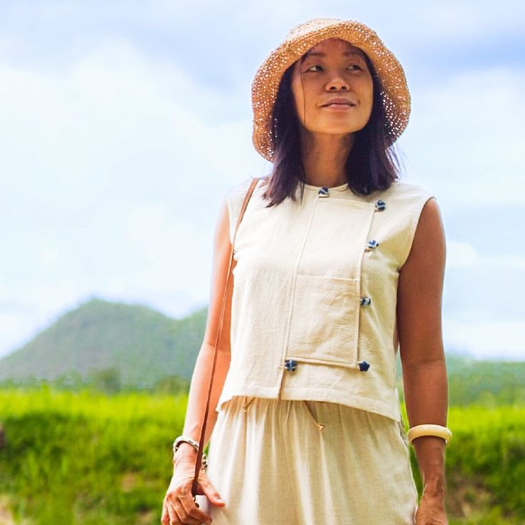 "Elegant Bamboo Cotton Boho Crop Top for Women Beautiful bamboo/cotton oriental style blouse. Boho sleeveless top. Sizing: Made in one size to fit S to L / US: 2/4/6/8/10      Measurement; Chest up to 38'' Shoulder across 16\" Armhole 16\" Length 20\" **Model is a size US 6 with 33\"bust 35\" hip. 165 cm tall.**  Description: Beautiful natural blended fabric with a mix of bamboo/cotton. Unbleached and undyed, Great texture, raw, and rustic feeling.  Beautiful mandarin collar detail. Overlapping Sleeveless Linen Summer Vest, Sleeveless Cotton Beach Vest, Beach Sleeveless Cotton Vest, Sleeveless Cotton Vest For Beach, Spring Linen Beach Vest, Summer Beach Linen Vest, Beige Summer Tank Top For The Beach, Beige Sleeveless Summer Tank Top, Beige Summer Tank Top For Beach