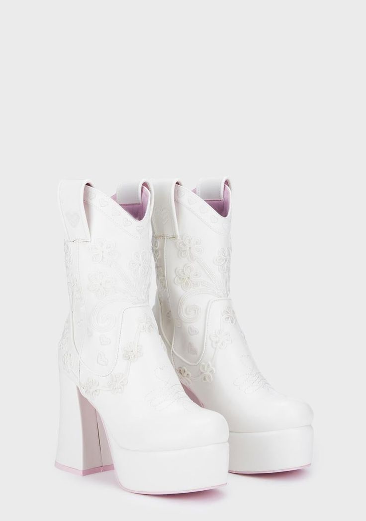 Follow The Sunset Cowboy Boots – Dolls Kill Platform Cowboy Boots, White Platform Boots, Shoes Boutique, White Cowgirl Boots, Dolls Kill Shoes, Dr Shoes, Funky Shoes, Sugar Thrillz, Aesthetic Shoes