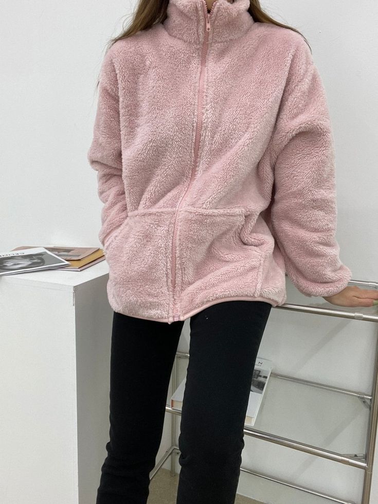 Women's Light n Soft Fleece Daily Warm Jacket Size One size, good for US size 4-12 Length 68cm Chest width 60cm Fabric and Care Polyester 100% Machine washable and tumble dry Made in S Korea Quilted Pants, Faux Fur Hooded Coat, Teddy Bear Clothes, Cozy Pants, S Korea, Soft Pillow, Womens Jackets, Warm Jacket, Faux Fur Coat