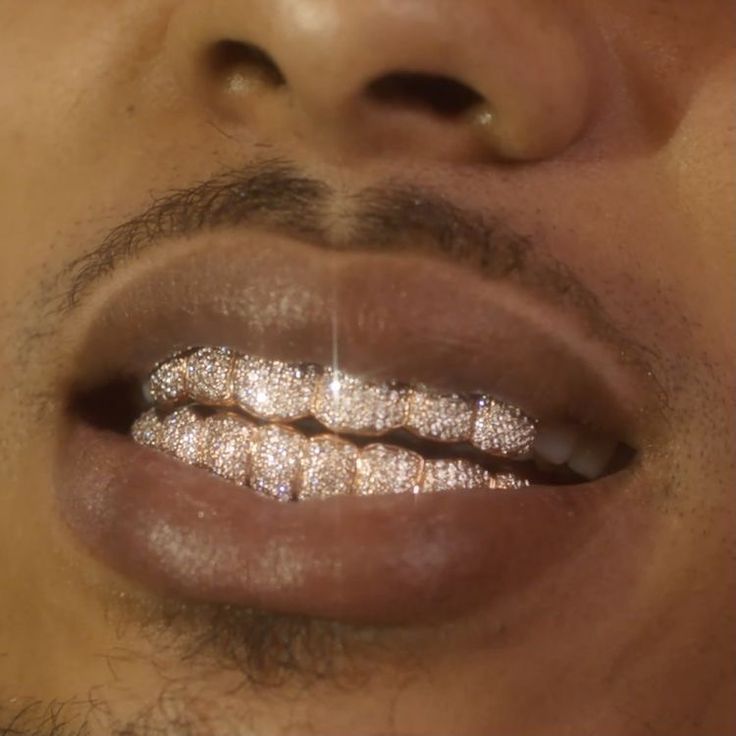 Men Grills, Grillz Aesthetic, Open Face Grillz, Mouth Grills, Teeth Aesthetic, Pretty Teeth, Dental Jewelry, Grillz Teeth, Diamond Grillz