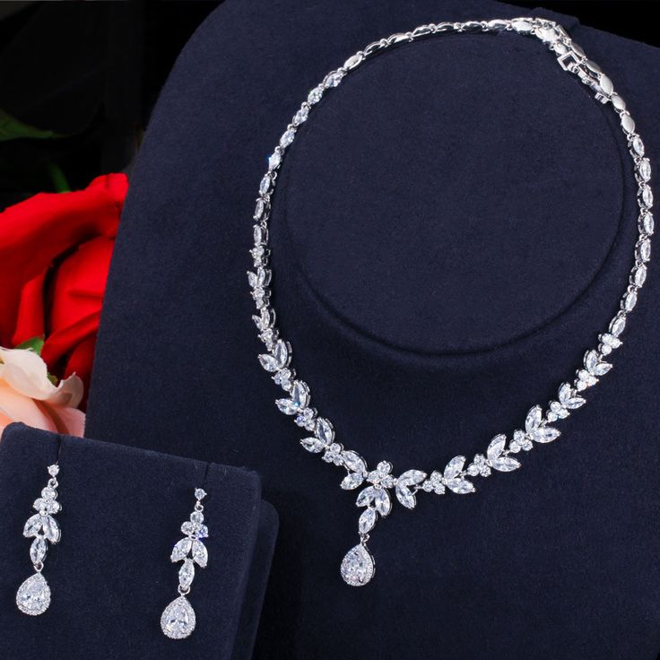 If you’re looking for a fine jewelry which looks sepecial,   precious stone please  consider cubic zirconia bridal jewelry. Silver Bridal Jewellery, Bridal Jewelry Necklace, Gold Bridal Necklace, Wedding Necklace Set, Women Costume, Costume Jewelry Sets, Bridal Necklace Set, Gold Wedding Jewelry, Gold Jewelry Sets