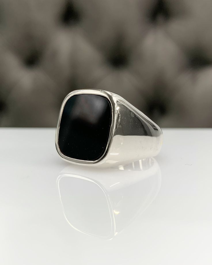 Men Ring with Onyx, Black Pinky Signet Ring, Square Shape Genuine Gemstone, Stylish Gold / Silver Ring, Handmade Jewelry, Best Gift for Him ◎ Details ◎ ○ Material 14K Solid Gold or 925 Sterling Silver Weight of Ring : approx 18.00 gr Height of Ring : approx 5.30 mm ○ Upgrade to Solid 18K Gold, please click the link below: https://www.etsy.com/listing/962826004 ○ Gemstone Natural Onyx Gemstone approx. 15 mm x 15 mm 4.23 ct Made to Order HANDMADE ITEM ○ For Men Collection : https://etsy.me/2PmKJMW Modern Onyx Signet Ring For Gift, Modern Onyx Signet Ring Gift, Silver Onyx Signet Ring Luxury Style, Silver Onyx Signet Ring With Polished Finish, Luxury Silver Onyx Signet Ring, Luxury Silver Signet Ring With Onyx, Classic Onyx Ring Jewelry, Classic Onyx Open Ring Jewelry, Classic Onyx Ring