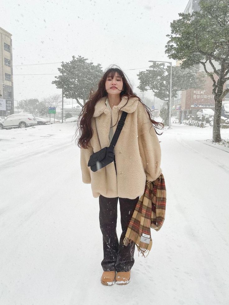 Outfits I Would Wear, Japan Outfit Winter, Japanese Winter Fashion, Ugg Outfit Ideas, Korean Style Winter, Winter Outfits Korean, Korean Winter Outfits, Outfit Ideas Korean, Japan Outfits