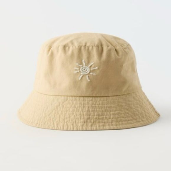 Zara Bucket Hat For Kids 3-6 Years Old Embroidery Detail At Front New With Tag Color : Beige Embroidery On Bucket Hat, Khaki Cap Sun Hat For Summer, Khaki Cotton Bucket Hat For The Beach, Outdoor Cream Cotton Bucket Hat, Beige Sun Hat For Outdoor, Beige Cotton Bucket Hat For Outdoor, Casual Beige Sun Hat With Adjustable Fit, Beige Bucket Hat For Everyday, Khaki Cotton Sun Hat For The Beach