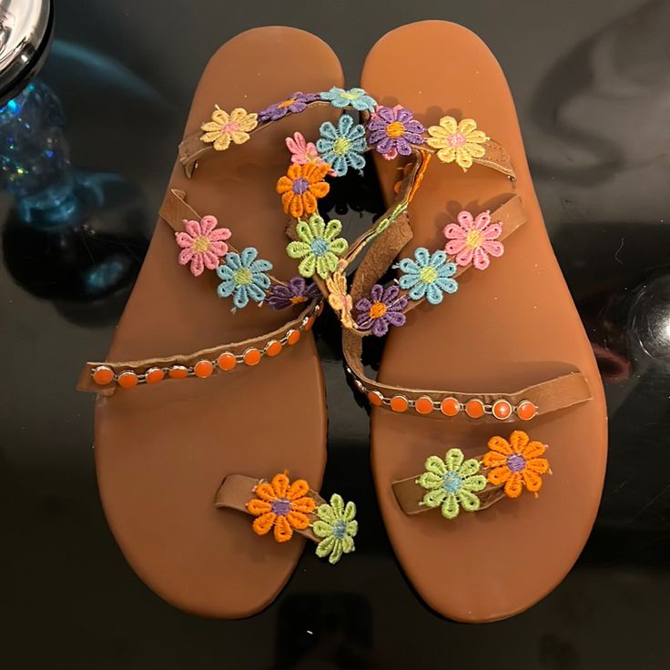 Nwot.So Adorable Spring Vacation Beaded Sandals, Adjustable Multicolor Flip Flops For Spring, Beaded Sandals For Beach In Spring, Purple Sandals For Beach Vacation, Purple Sandals For Vacation And Beach Season, Trendy Flower Sandals For Beach, Purple Sandals For Beach In Spring, Spring Beach Beaded Sandals, Adjustable Purple Flip Flops For Summer