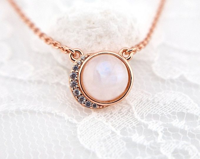 Classic Anke Moonstone Pendant - Etsy Gold Moonstone Round Jewelry, Rose Gold Moonstone Jewelry With Birthstone, Rose Gold Moonstone Jewelry With Gemstone, Rose Gold Moonstone Gemstone Jewelry, Gold Moonstone Round Stone Jewelry, Yellow Gold Moonstone Jewelry In Moon Shape, Gold Moonstone Jewelry With Round Stone, Yellow Gold Moon Shaped Jewelry With Birthstone, Gold Moonstone Jewelry With Bezel Setting