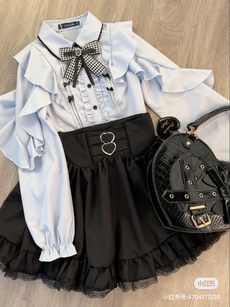 White Jirai Kei, Dear My Love Clothes, Jirai Kei Clothes, Jiraikei Clothes, Ryosangata Outfit, Jirai Kei Outfit Ideas, Jirai Fashion, Ryousangata Fashion, Jirai Kei Outfits