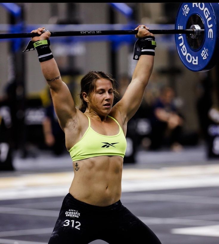 Crossfit Crossfit Athletes Women, Crossfit Female Athlete, Crossfit Female, Muscle Mommies, Female Athlete, Crossfit Women, Crossfit Athletes, Female Athletes, Athletic Women