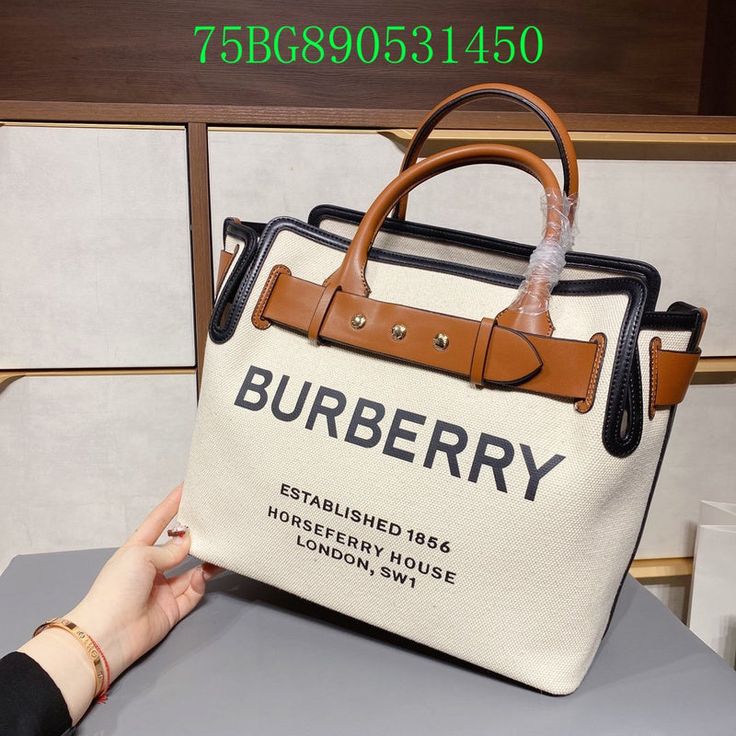 Charm Fashion -BBR Bags - 473 Branded Packaging, Ladies Handbags, Stylish Handbags, Blue Sneakers, Evening Clutch Bag, Burberry Bag, Luxury Women, Tote Backpack, Luxury Items