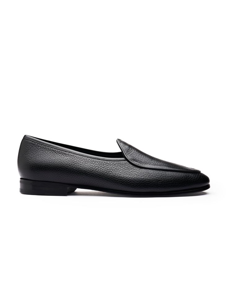 Der Belgian - Schwarzes Hirschleder | MORJAS Classic Black Slip-on Tassel Loafers, Black Brogue Loafers For Business, Black Business Loafers With Rubber Sole, Timeless Tassel Loafers With Leather Sole For Business, Elegant Goodyear Welted Plain Toe Loafers, Black Rubber Sole Loafers For Semi-formal Occasions, Black Plain Toe Tassel Loafers For Work, Black Plain Toe Loafers For Business, Black Plain Toe Tassel Loafers For Office