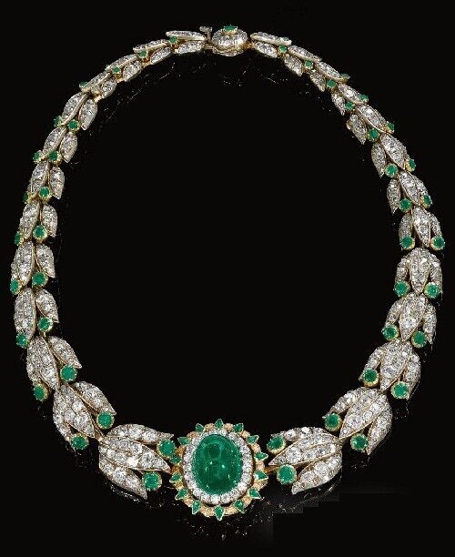 Emerald And Diamond Necklace, Diamond Brooch, Royal Jewels, Royal Jewelry, Fabulous Jewelry, Emerald Jewelry, Victorian Jewelry, I Love Jewelry, Van Cleef