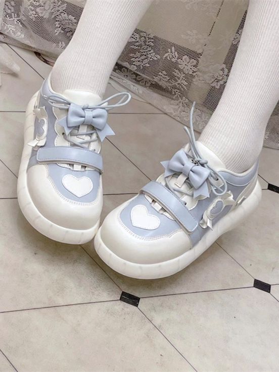 This price is for a pair of sneakers only. Fabric:PUShoes Details:Bow Accents / Lace-up Closure Size 35 36 37 38 39 40 Foot Length 22.5 23 23.5 24 24.5 25 Blue And White Sneakers, Sports Shoes, White Sneakers, Alternative Fashion, Summer Collection, Color Matching, Running Shoes, Sport Shoes, Blue And White