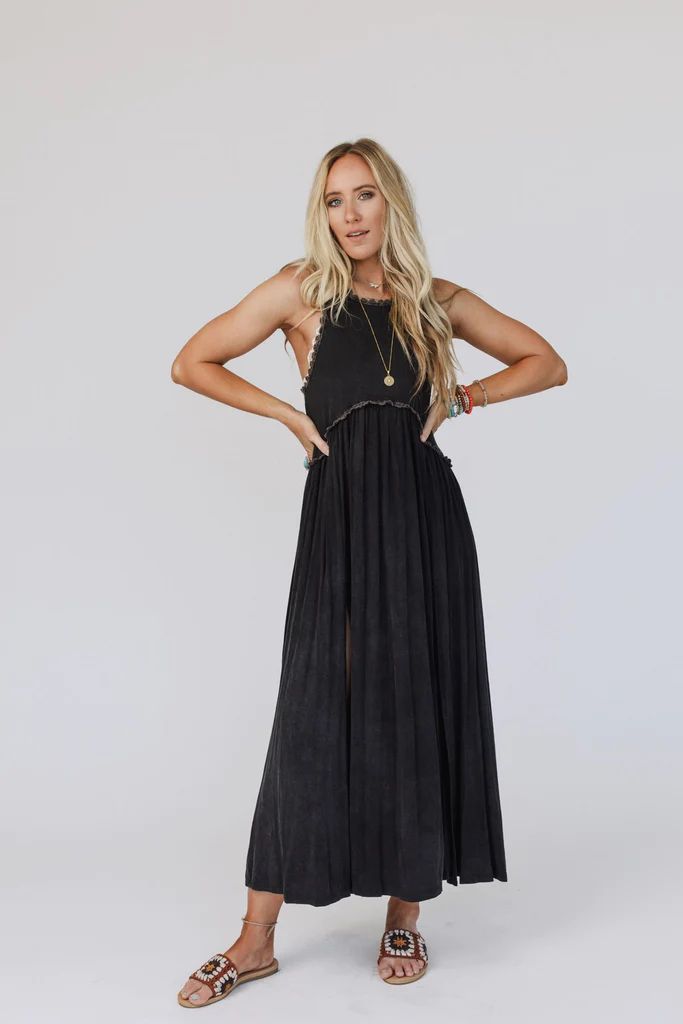 Daisy Chain Maxi Dress - Black | Three Bird Nest