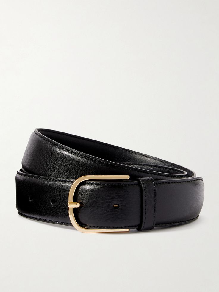 TOTEME's belt has a classic design that's perfect for any occasion. It's crafted from leather and tipped with a gold-tone buckle. Wear yours with everything, from tailoring to casual jeans. Womens Belts, Trendy Belts, Suede Belt, Sports Skirts, Black Leather Belt, Fine Jewelry Designers, Color Therapy, Black Belt, Belts For Women