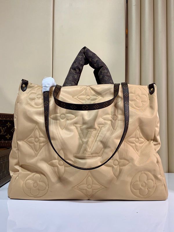 Fashionupstore - LV Monogram Bags - 1728 Size: 41cm*34cm*19cm It comes with Dust box, Care manual, Tag, and Paper bag. Christmas Gifts For Wife, Branded Handbags, Lv Bag, Luxury Accessories, Travel Luggage, Satchel Bags, Gifts For Wife, The Ordinary, Contact Us