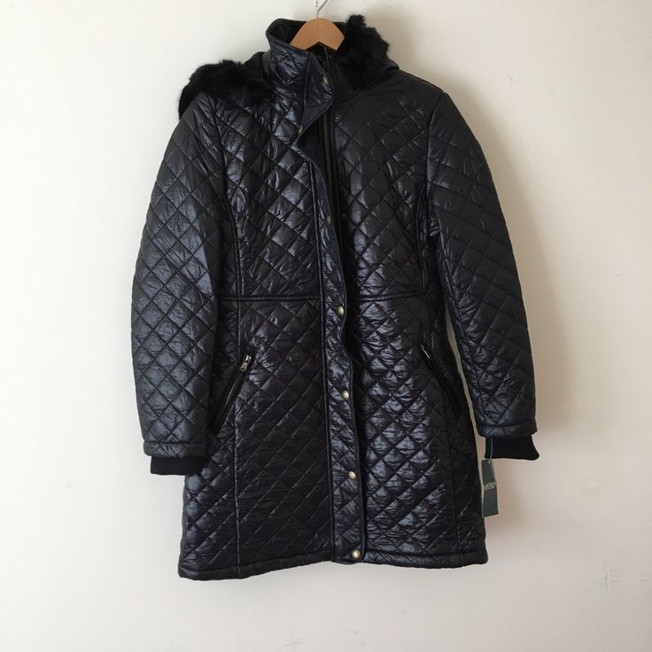 Ralph Lauren Black Quilt Parka With Detachable Hood Size S Pit To Pit 18” Shoulder To Shoulder 16” Length 33” Excellent New Condition With Tags Red Plaid Jacket, Red Puffer Vest, Ralph Lauren Blazer, Quilted Parka, Cream Jacket, Womens Quilted Jacket, Faux Shearling Jacket, Ralph Lauren Black Label, Camo Jacket