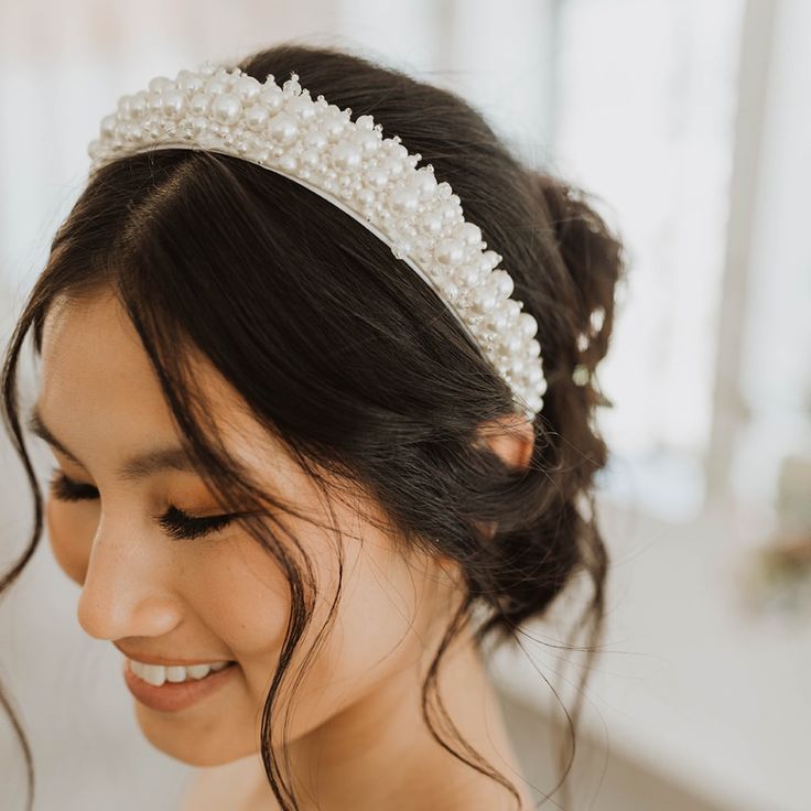 Brand New Sarah Alouache Pearl Bridal Headband. Absolutely Gorgeous! Bridal Hair Updo With Headband, Bridal Hair With Headband, Sarah Alouache, Updo With Headband, Pearl Bridal Headband, Bridal Hair Updo, Pearl Bridal, Bridal Inspo, Bridal Headband