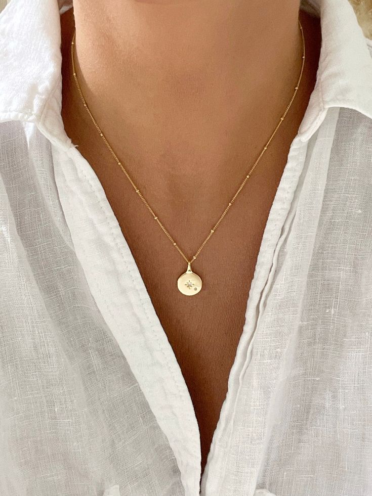 Coin Necklace Gold, Necklace Gold Pendant, Disk Necklace, Gold Necklace Simple, Gold Coin Necklace, Medallion Necklace, Disc Necklace, Necklace Dainty, Coin Necklace