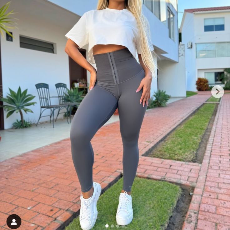 Only Tried On, Fit Like A Us 6/8 And Snatch Your Waist. Medium Athletic Leggings With Pocket Athletic Leggings, Pant Jumpsuit, Motion, Pants For Women, Leggings, Pants, Women Shopping, Color, Trousers